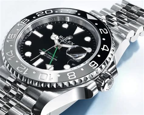 rolex uomo nero e rosso|Rolex GMT Master II 126710GRN con lunetta Grigio.